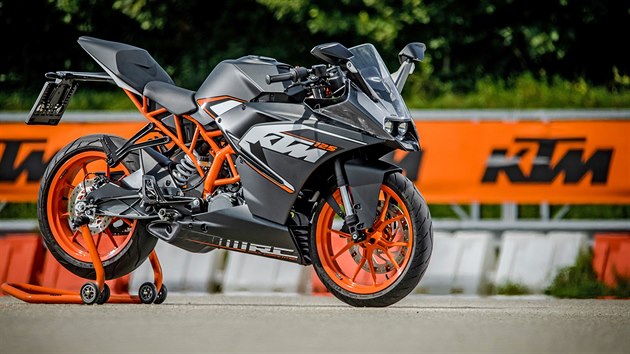 Designu KTM RC 125 nen co vytknout.