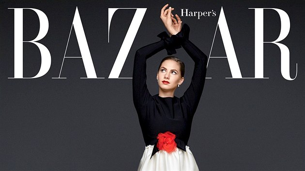 Emma Ferrerov, vnuka slavn hereky Audrey Hepburnov, na tituln stran asopisu Harper's Bazaar (2014)