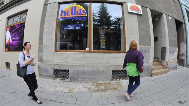 Prostějovská cestovní kancelář HELLAS - nejen Řecko vyhlásila 13. srpna úpadek. Na snímku z 13. srpna je její kancelář v ulici Újezd 6 v Prostějově.