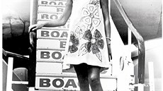 Ve Velké Británii v šedesátých letech vznikly takzvané „papírové šaty“....
