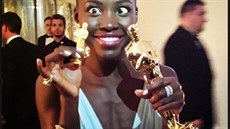 Hereka Lupita Nyongo letoní pedávání Oscar poctiv zdokumentovala na...