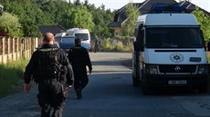 Stovky policist opt proesávaly Klánovický les. Do akce byli nasazeni...