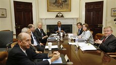 Bezpenostní rada USA eila v pondlí za pítomnosti prezidenta Baracka Obamy...