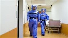 Léka�i ve specializované berlínské nemocnici Charité, kam byla v úterý 19....