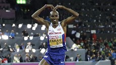 Mo Farah slaví na mistrovství Evropy v Curychu triumf v bhu na 10 000 metr. 