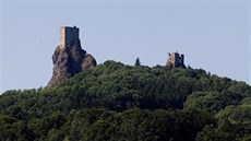 Současná podoba nejznámější dominanty Českého ráje - hradu Trosky.