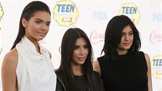 Kendall Jennerová, Kim Kardashianová a Kylie Jennerová na Teen Choice Awards...