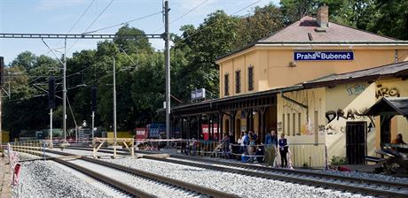 Nádraí Praha-Bubene na snímku ze srpna 2014