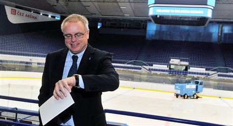 Generální sekretá mezinárodní hokejové federace Horst Lichtner v ostravské EZ...