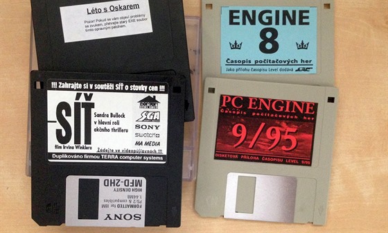 Zavirovaná propagační disketa k filmu Síť a disketový magazín PC Engine