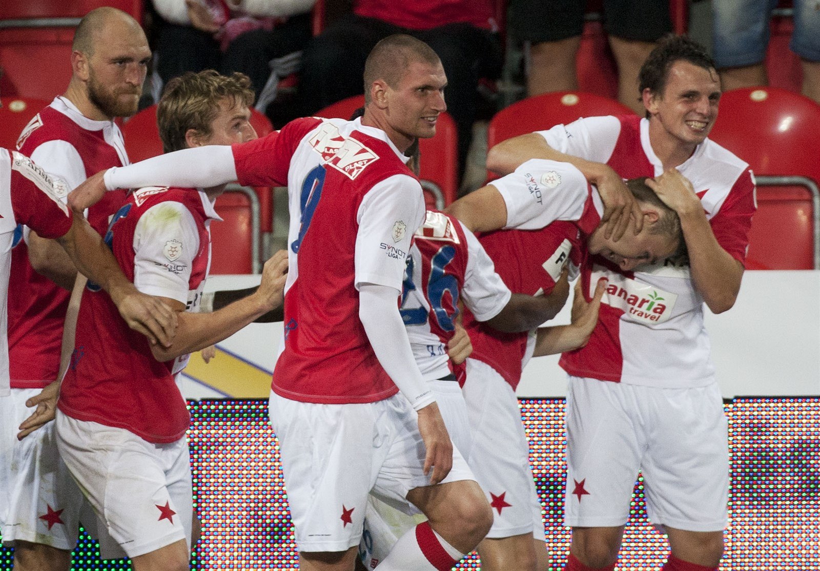P�ÍPRAVA NA JARO. Slavia zahájila p�ípravu na jaro u� p�ed Vánocemi. Te� vyrazila na soust�ed�ní na Slovensko.
