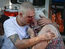 Obyvatelé Doncku, kteí pi ostelování msta utrpli zranní (24. srpna 2014)