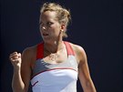 ANO! eská tenistka Barbora Záhlavová-Strýcová se raduje z postupu do 3. kola...
