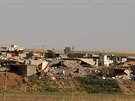 Poniené domy poblí Mosulské pehrady (21. srpna 2014).