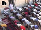 Islámský stát zveejnil video, kde ukazuje, jak jezídové konvertují k islámu...