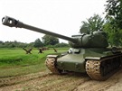 Kompletn zrekonstruovaný sovtský tký tank IS-122.