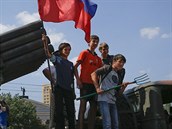 Doněcké děti na demonstraci proruských separatistů v centru města (24. srpna...