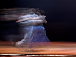 ARGENTINSKÁ VÁE. Tanící pár na mistrovství svta v tangu v Buenos Aires.