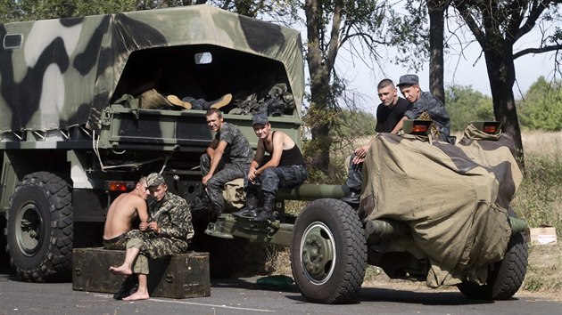 Ukrajinsk jednotky u Mariupolu (27. srpna 2014)