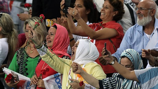 Pznivci AKP (27. srpna 2014)