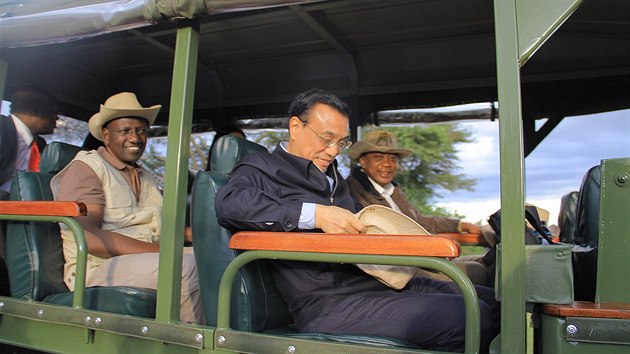 nsk premir Li Kche-chiang navtvil pi sv nvtv Keni i Nrodn park Nairobi. Slbil, e na v ptch letech poskytne 10 milion dolar na ochranu voln ijcch zvat v Africe. (kvten 2014)