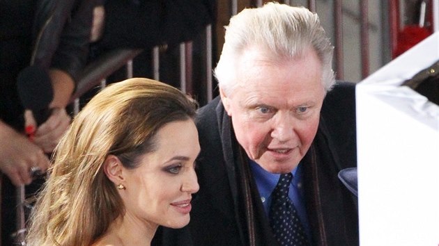 Angelina Jolie a její otec Jon Voight