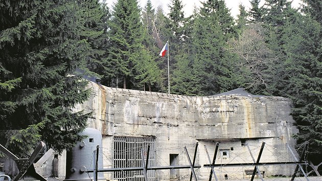 Dělostřelecká tvrz Bouda se svým muzeem československého opevnění je skrytá v lesích nedaleko Králík. 