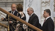 Summit v Minsku. Zleva: ruský prezident Vladimir Putin, éfka unijní diplomacie...