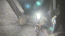 Chlapci mo�ili na Karlov� most�