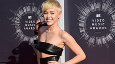 Miley Cyrusová na cenách MTV