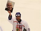 ZA IVANA. Hokejisté v exhibiním utkání vzdali hold ped deseti lety tragicky...