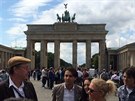 Vítzové soute Aliante ped Braniborskou bránou v Berlín