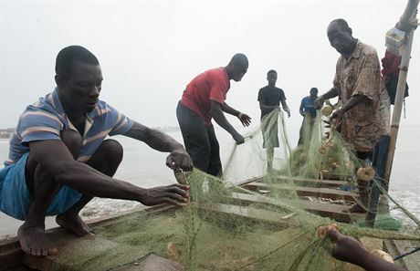 Prázdné sít jsou pro rybáe z Ghany v poslední dob ím dál astjí.