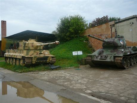 Muzeum na demarkan linii se zamuje na techniku eskoslovensk armdy,...