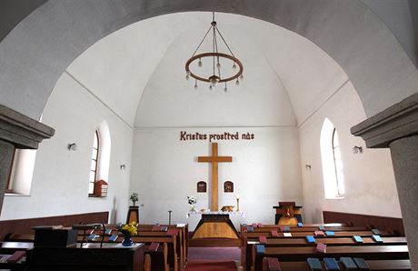 V Pední synagoze má dnes modlitebnu církev husitská.  