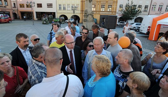 Bohuslav Sobotka oficiáln pijel do Frýdku-Místku na pedvolební mítink....