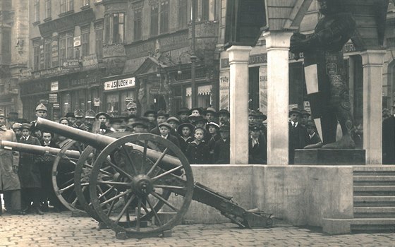 Publikace 1. svtová válka 1914-1918 na unikátních historických fotografiích...