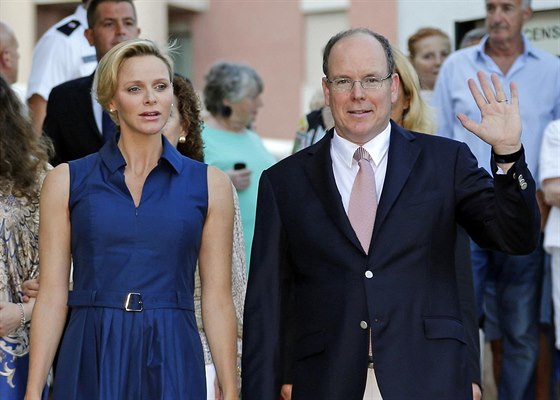 Monacký kníe Albert II. a jeho manelka Charlene (Monako, 1. záí 2014)