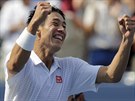 Japonský tenista Kei Niikori se usmívá po postupu do finále US Open.