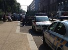 Policisté na Karlov námstí v Praze honili mue v ukradené dodávce (4.9.2014)