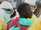 Afriku vystrail dalí pípad neukáznného pacienta nakaeného smrtící ebolou....