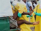 Afriku vystrail dalí pípad neukáznného pacienta nakaeného smrtící ebolou....