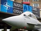 Expozice britské vojenské techniky, konkrétn letoun Eurofighter Typhoon, ped...