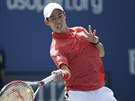 RETURN. Kei Niikori v semifinále US Open bojuje proti Novaku Djokoviovi.