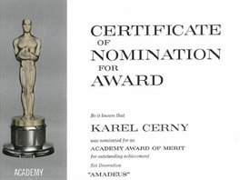 Kopie certifikátu oznamující nominaci Karla erného na Oscara. Formanv film...