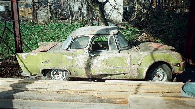 Vrak vozu koda 440 Karosa z roku 1956