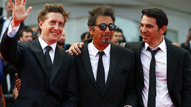 Al Pacino piel na promtn filmu Maglehorn. Pacino je za hlavn roli horkm kandidtem na cenu za nejlep hereck vkon. A bentt divci ho miluj i pro jeho italsk pvod.