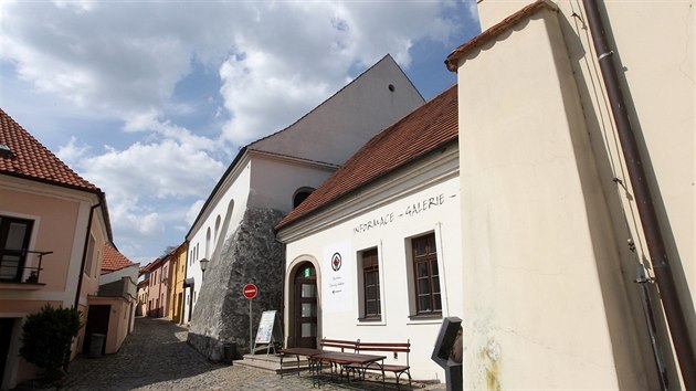 Zadn synagoga je nejcennj budova idovsk tvrti v Tebi. 