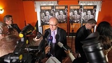 První setkání s voli�i �SSD zahájila na Masarykov� nám�stí v Pelh�imov� (1....