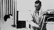 Milgramovou ambicí bylo rozkrýt psychologické příčiny holokaustu.